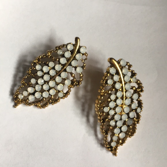 New! Shimmering Leaf Earrings - Picture 3 of 6